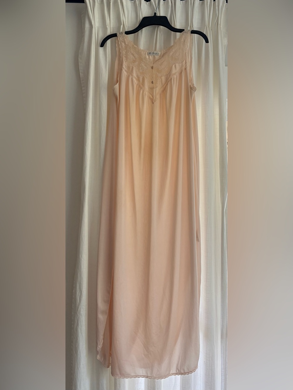 VTG Miss Elaine peachy sleeveless full length nightgown- Women’s M- made in USA